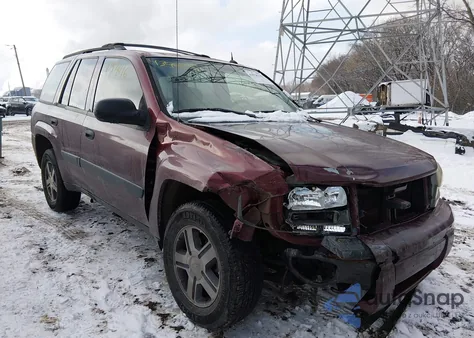 2005 Chevrolet Trailblazer Ls from USA, damaged, VIN 1GNDT13S852109871